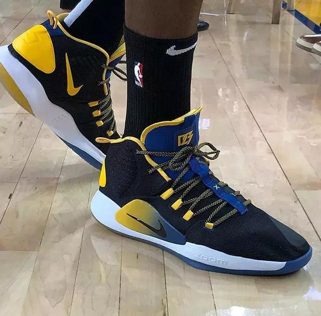 霍姆格伦的 霍姆格伦的