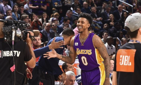 若中场二次 若中场二次