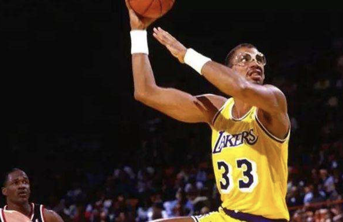 核心对飚！小瓦格纳半场10中7拿到23分2篮板3助攻