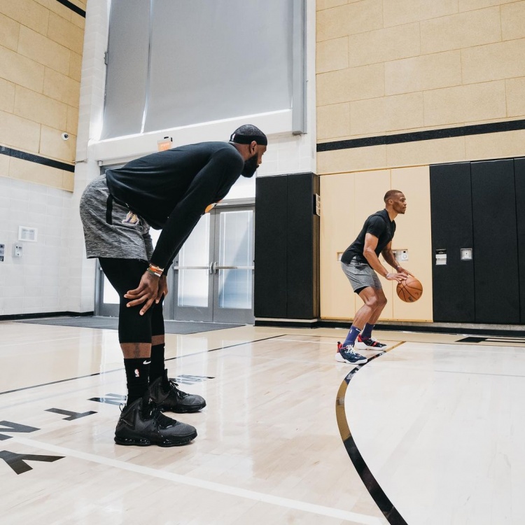 弱侧收缩 弱侧收缩